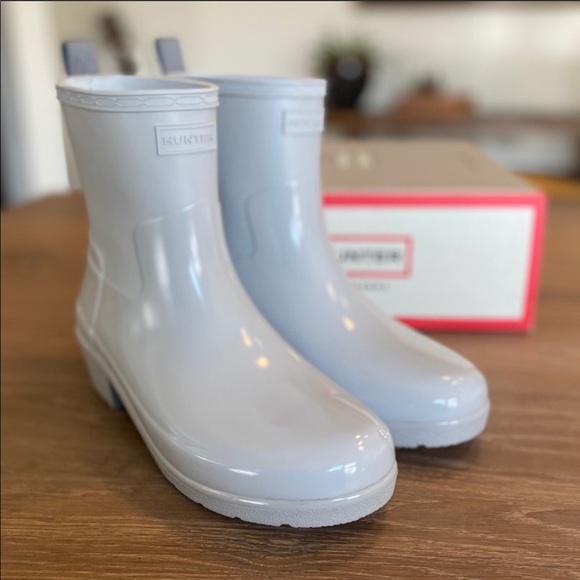 Hunter Shoes - New w/box Hunter low heel boots women’s size 8